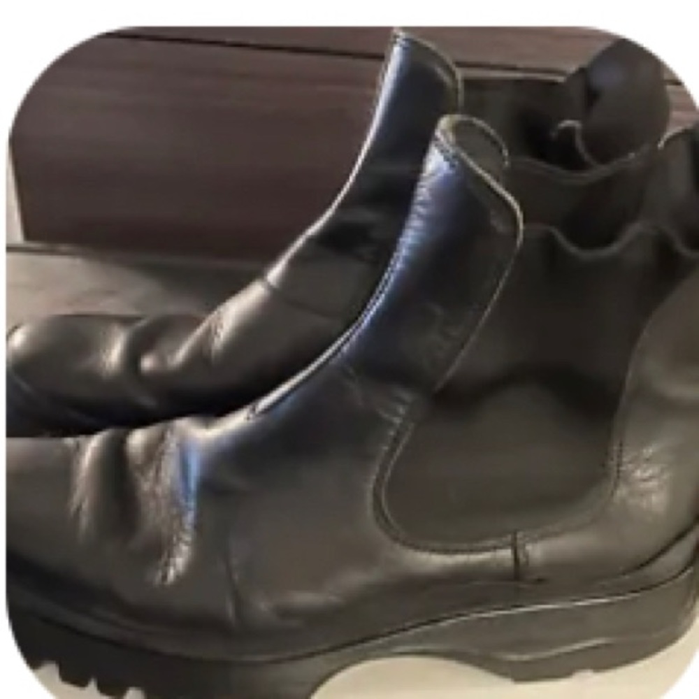 MEN’s PRADA CHUNKY CHELSEA  BOOTS 10 1/2